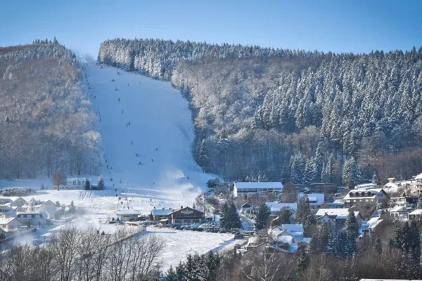 Skipiste im Skigebiet Willingen im Upland, 25 Minuten vom Hotel Touric Korbach